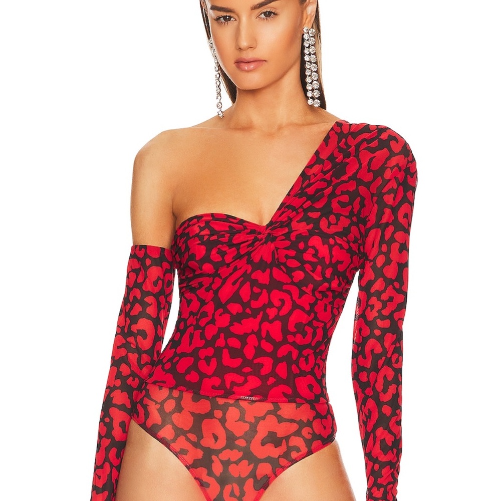 One-Shoulder Red Leopard Print Bodysuit - Picture 2 of 10